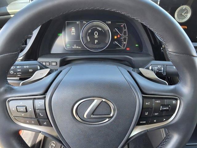 used 2022 Lexus ES 300h car, priced at $32,750