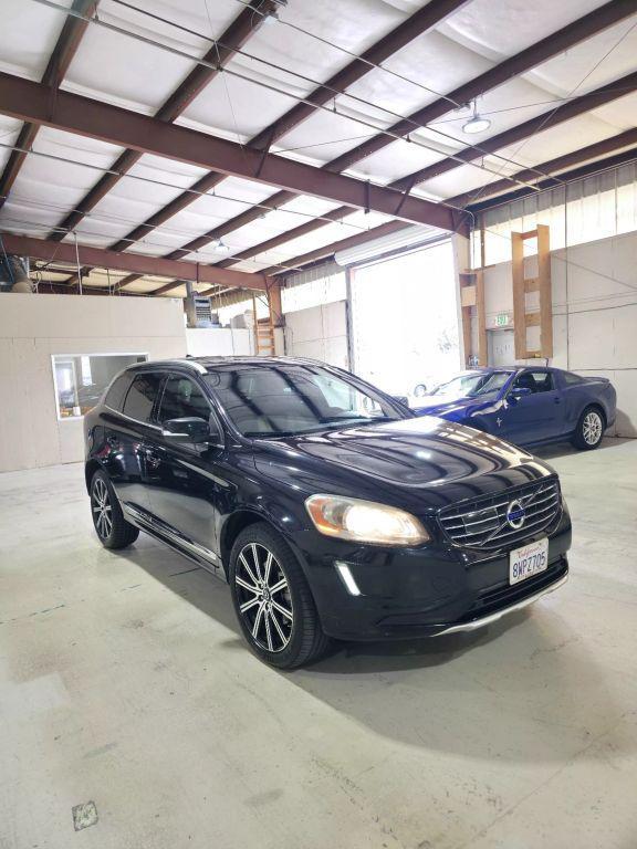 used 2015 Volvo XC60 car, priced at $11,999