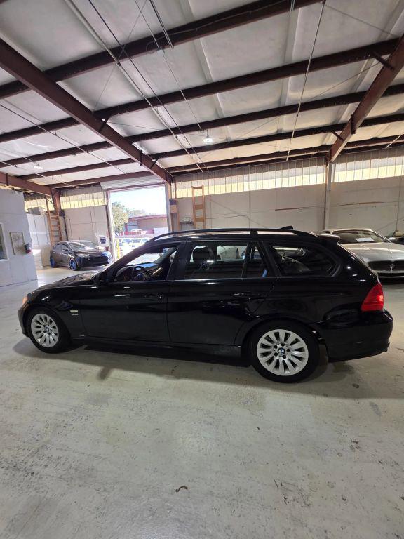 used 2009 BMW 328 car, priced at $5,999