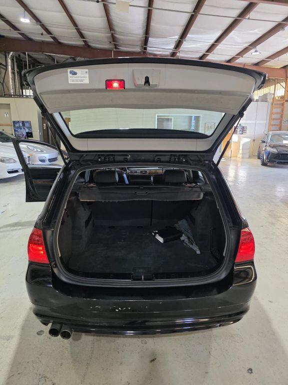 used 2009 BMW 328 car, priced at $5,999