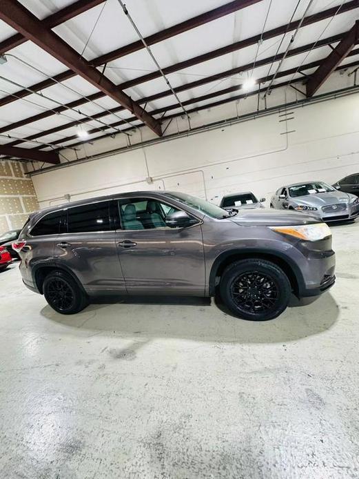 used 2016 Toyota Highlander car, priced at $10,999