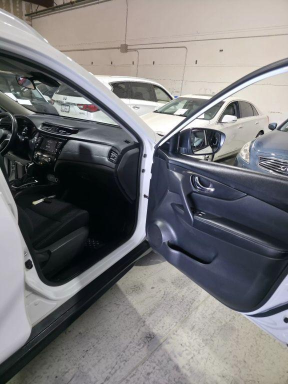 used 2020 Nissan Rogue car, priced at $9,999