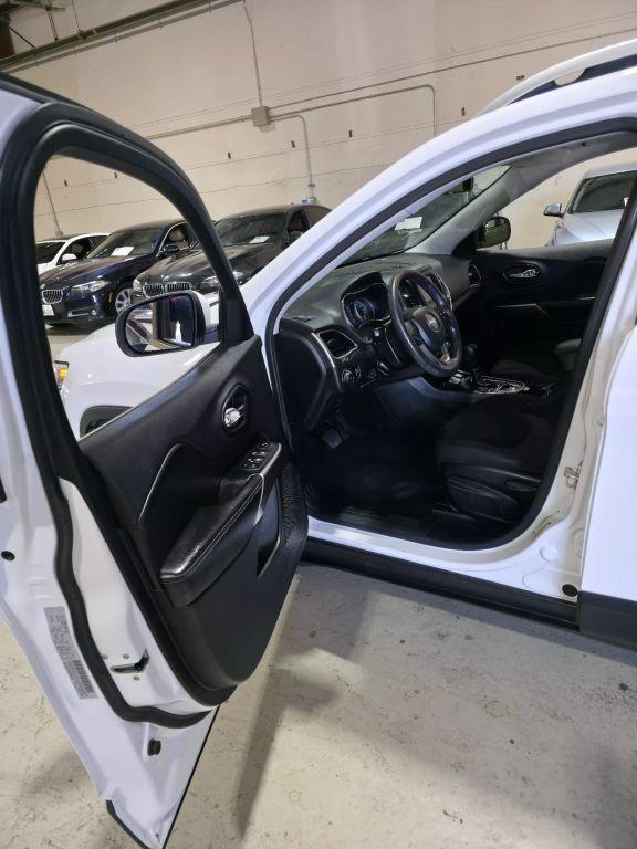 used 2019 Jeep Cherokee car, priced at $11,999