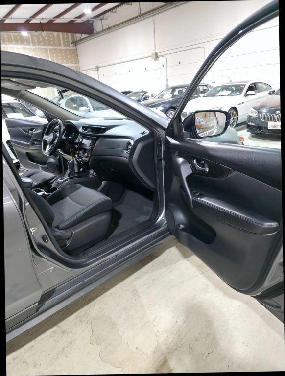 used 2018 Nissan Rogue car, priced at $9,999