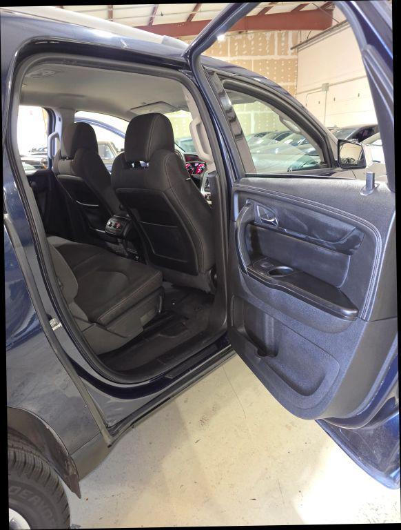 used 2015 GMC Acadia car, priced at $9,999