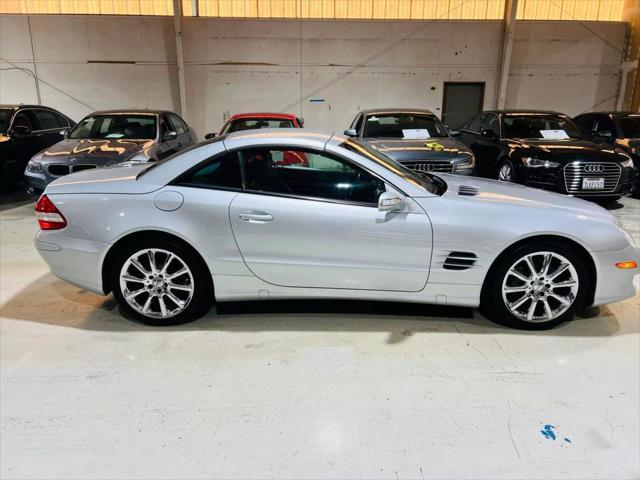 used 2007 Mercedes-Benz SL-Class car, priced at $15,490