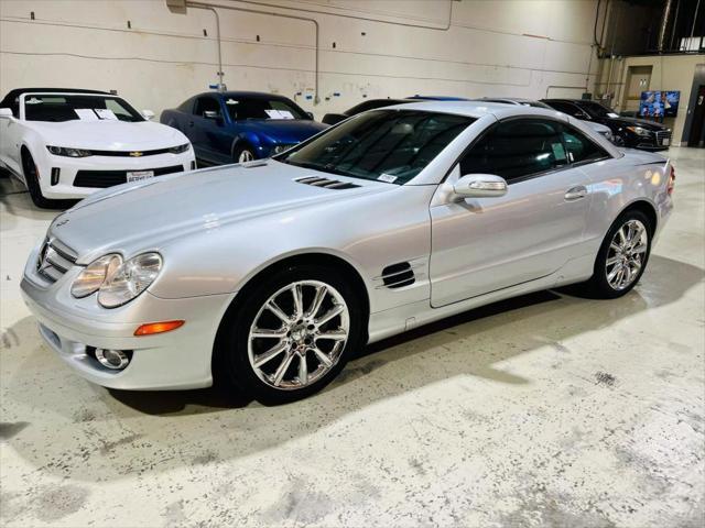 used 2007 Mercedes-Benz SL-Class car, priced at $15,490