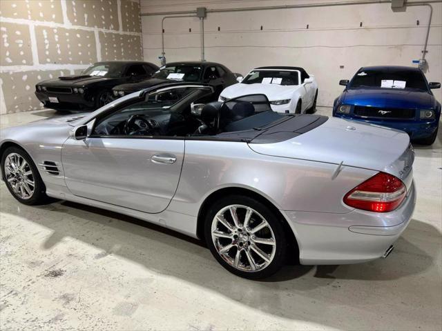 used 2007 Mercedes-Benz SL-Class car, priced at $15,490