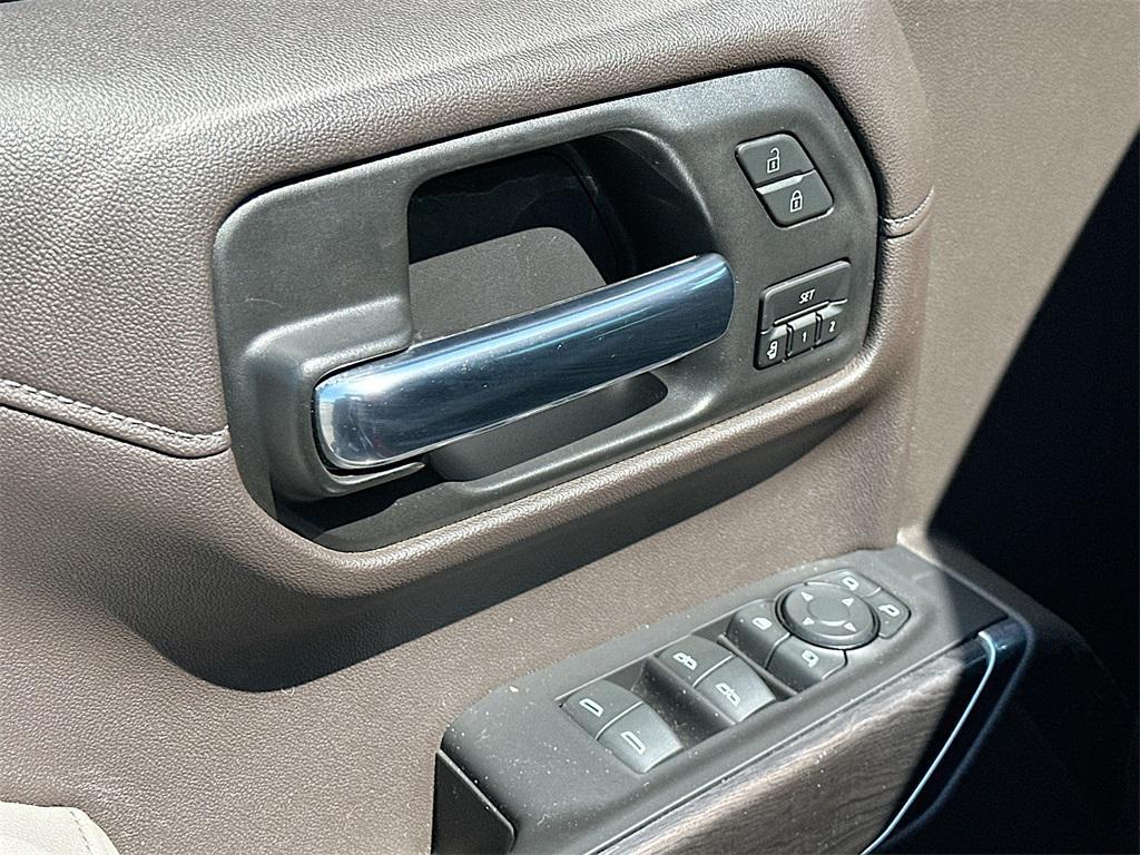 used 2019 Chevrolet Silverado 1500 car, priced at $38,979