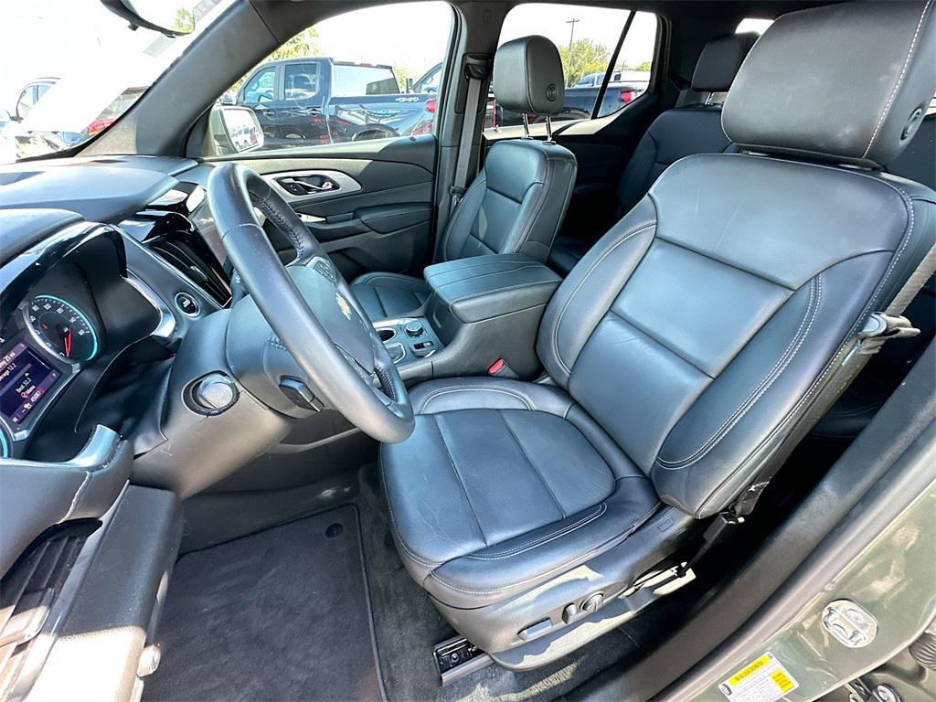 used 2022 Chevrolet Traverse car, priced at $26,890