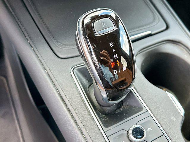 used 2021 Cadillac XT4 car, priced at $28,999