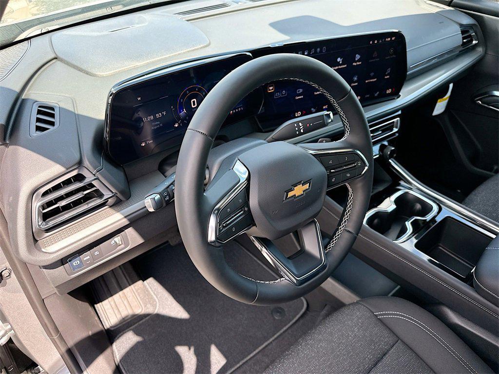 new 2026 Chevrolet Traverse car, priced at $42,695