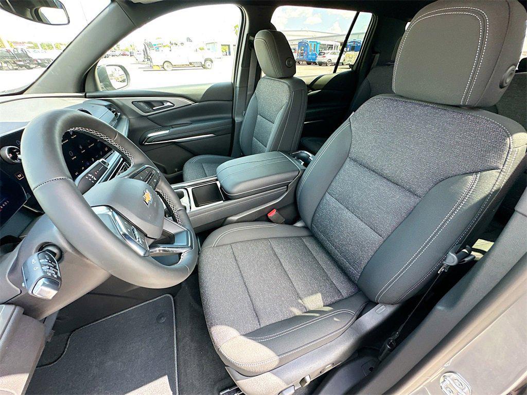 new 2026 Chevrolet Traverse car, priced at $42,695