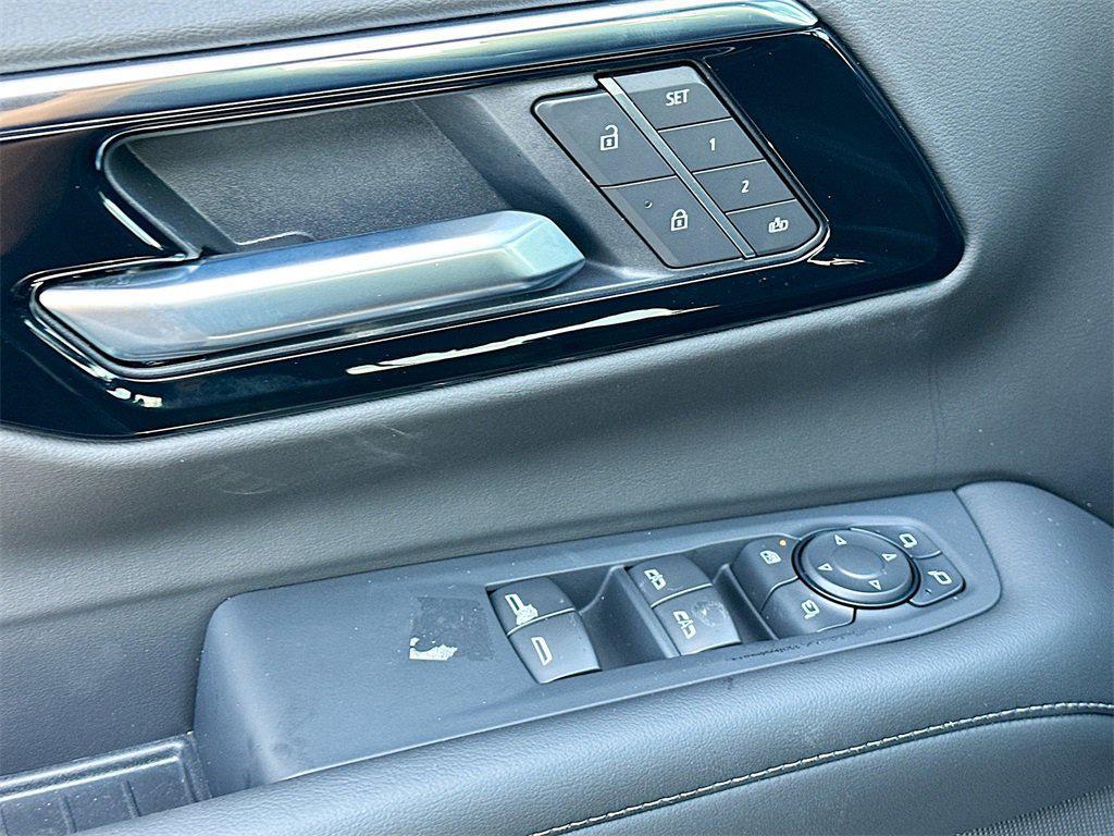 new 2025 Chevrolet Tahoe car, priced at $66,275