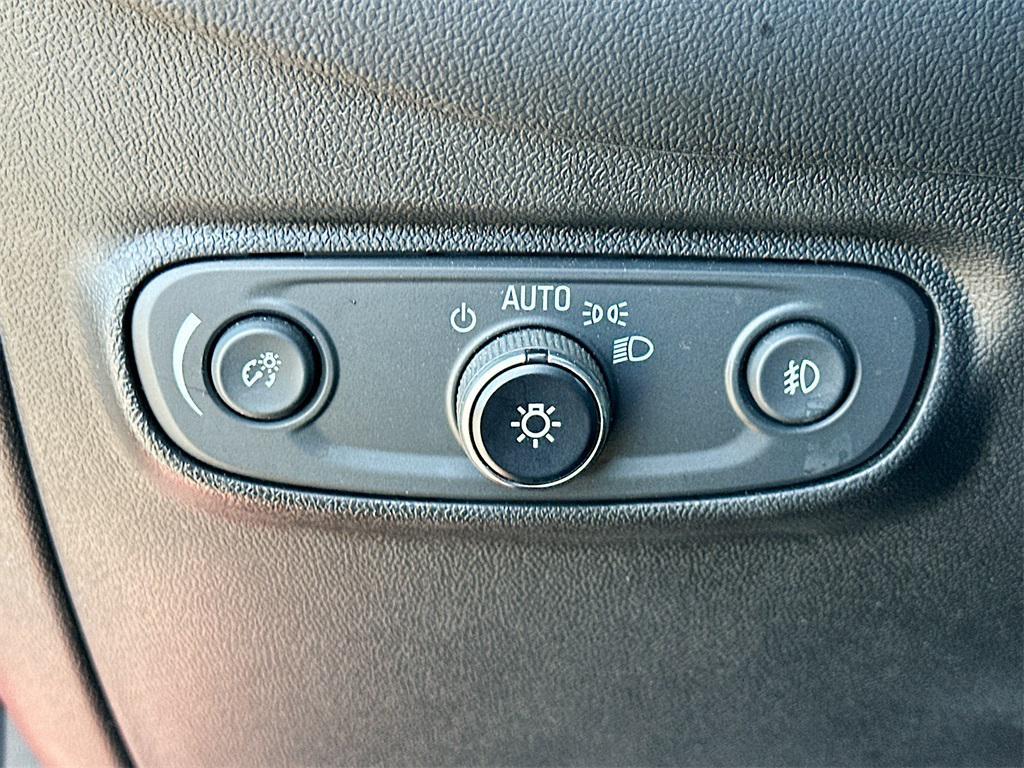 used 2020 Chevrolet Equinox car, priced at $16,999