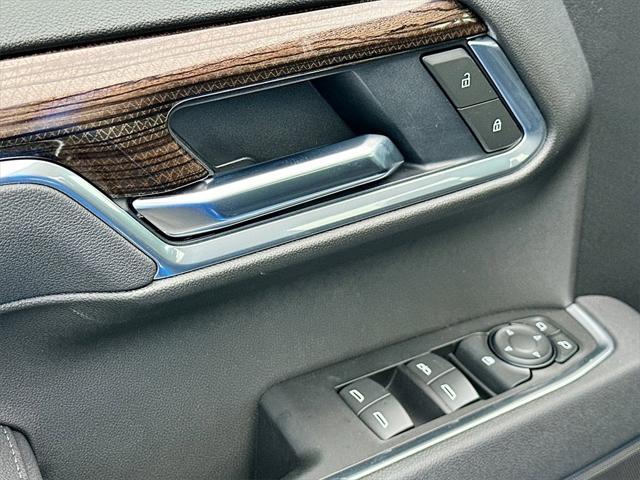 new 2025 Chevrolet Silverado 1500 car, priced at $46,255