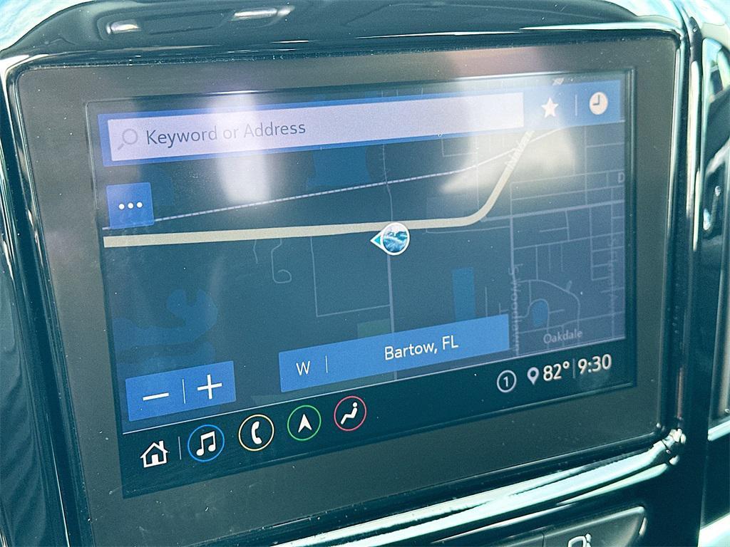 used 2020 Chevrolet Traverse car, priced at $23,889