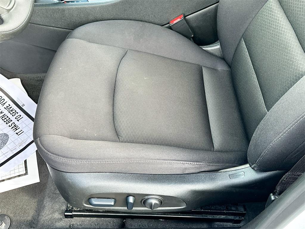 used 2024 Chevrolet Malibu car, priced at $18,412