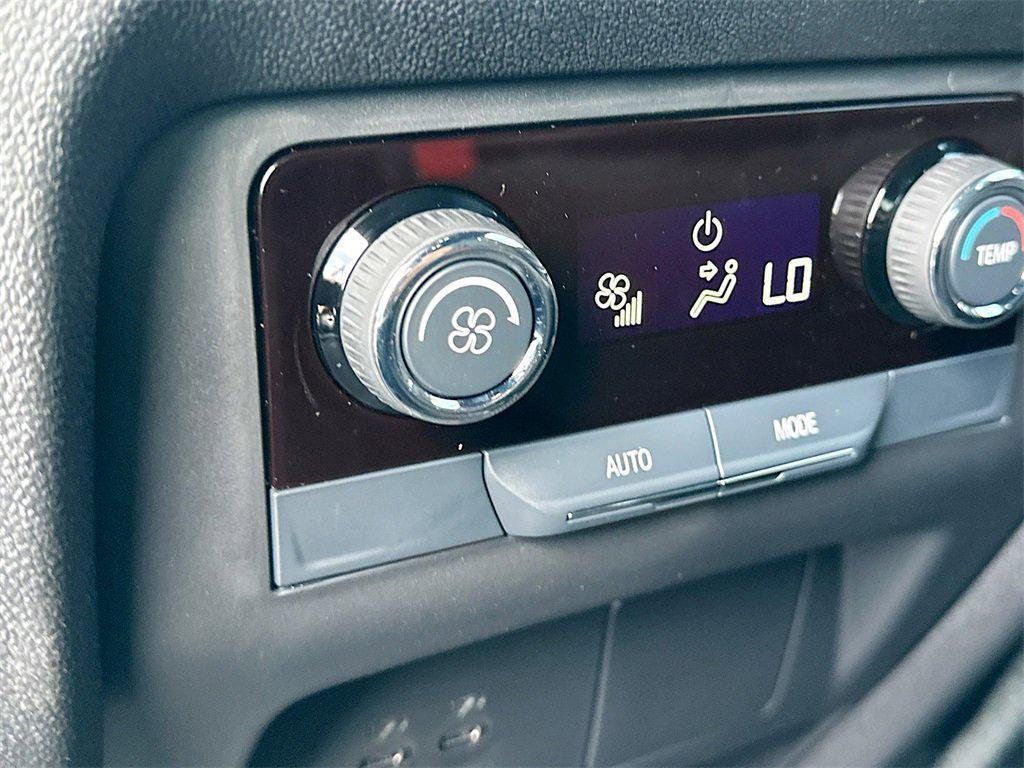 new 2026 Chevrolet Traverse car, priced at $43,415