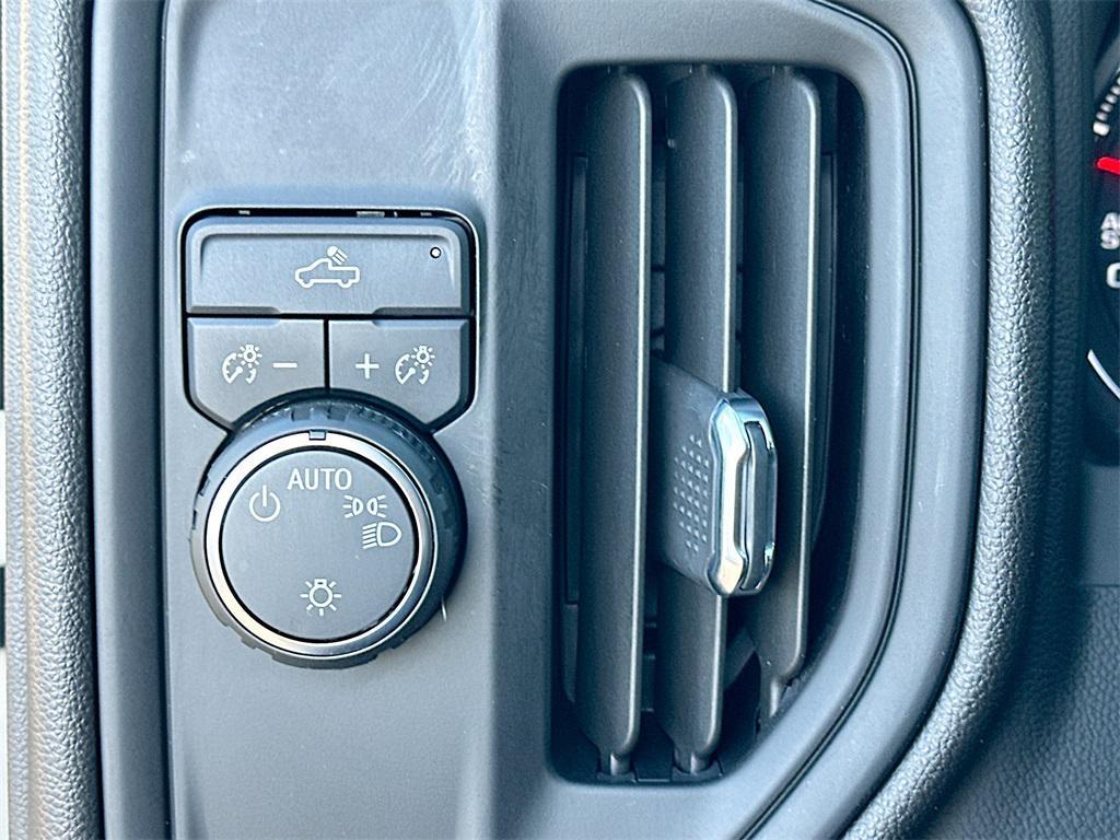 used 2024 Chevrolet Silverado 1500 car, priced at $33,830
