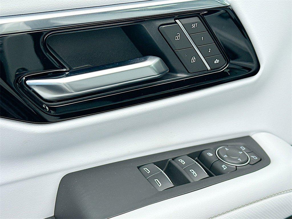 new 2025 Chevrolet Suburban car, priced at $77,315