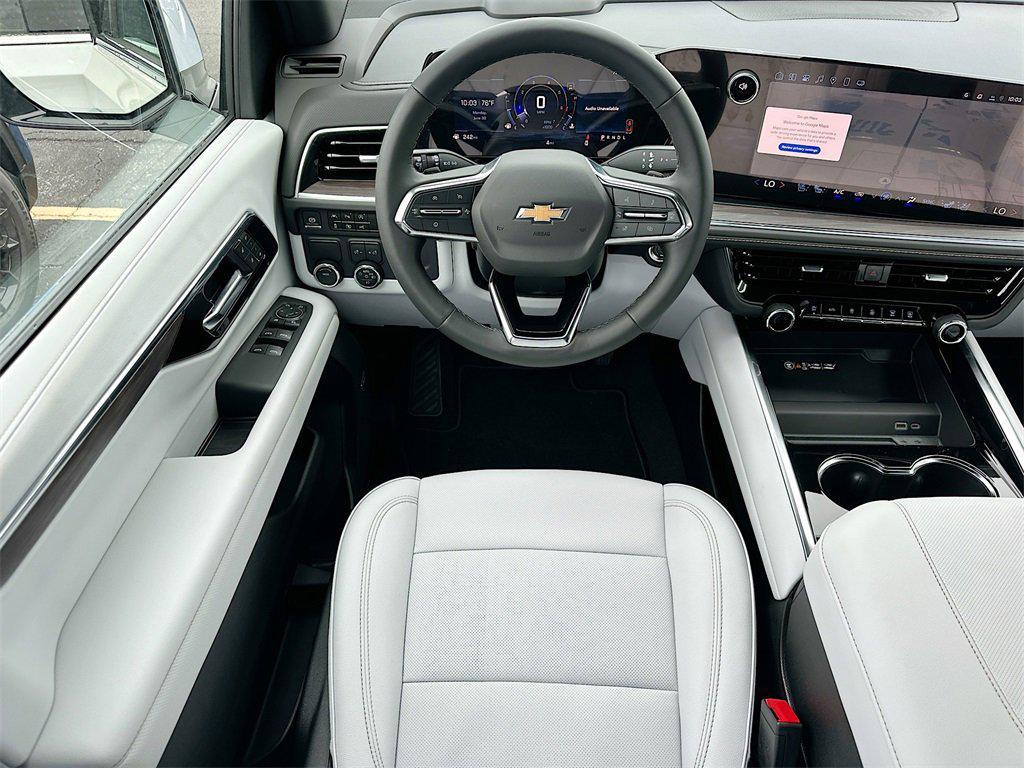 new 2025 Chevrolet Suburban car, priced at $77,315
