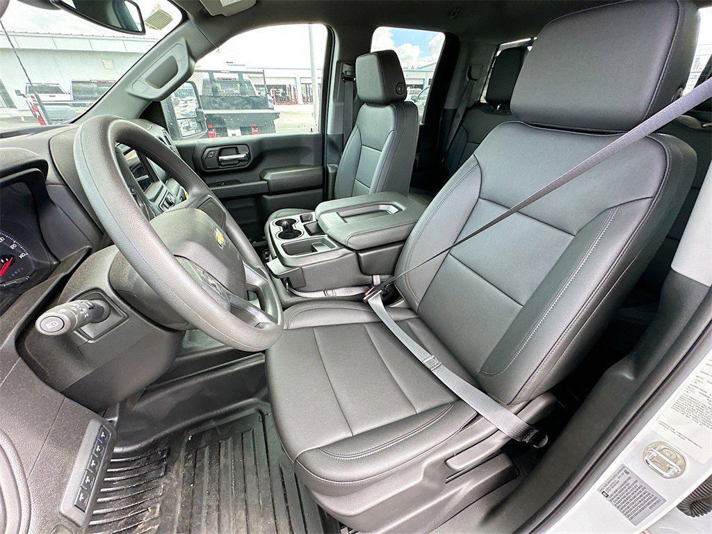 new 2024 Chevrolet Silverado 3500 car, priced at $59,746