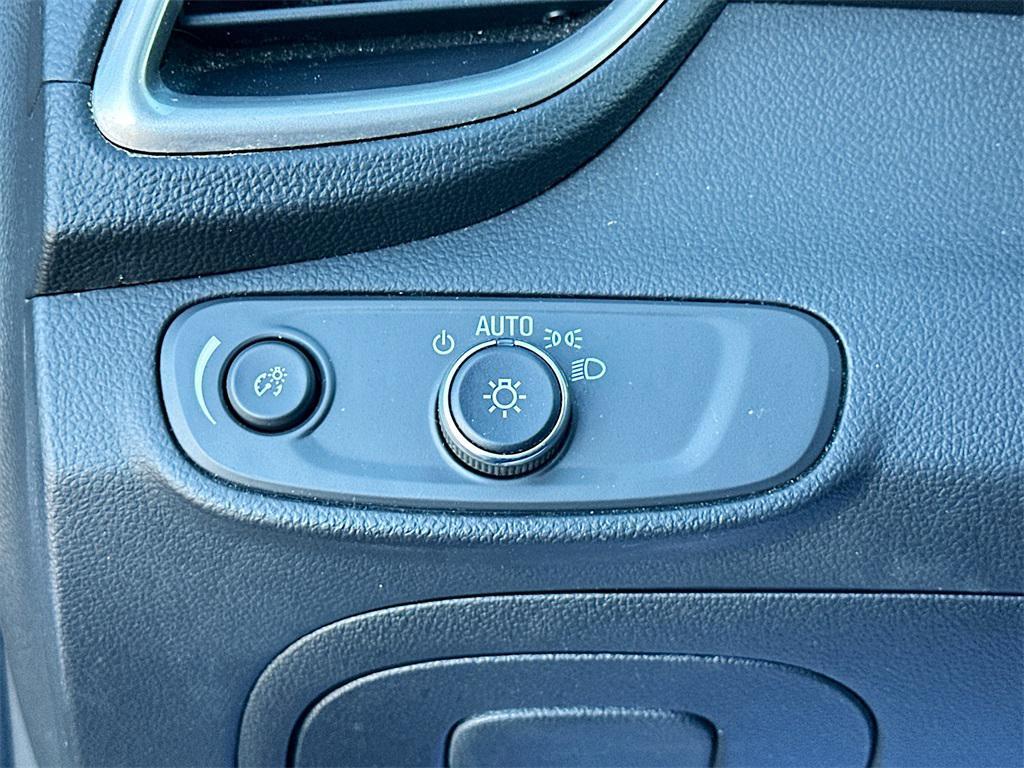 used 2022 Chevrolet Trax car, priced at $18,486