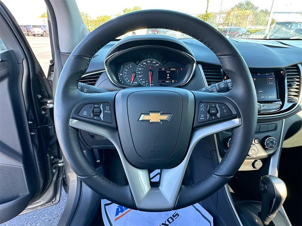 used 2022 Chevrolet Trax car, priced at $18,486