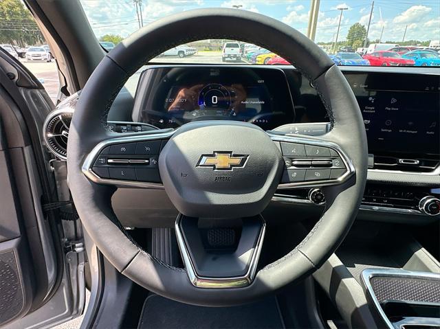 new 2025 Chevrolet Equinox car, priced at $30,721