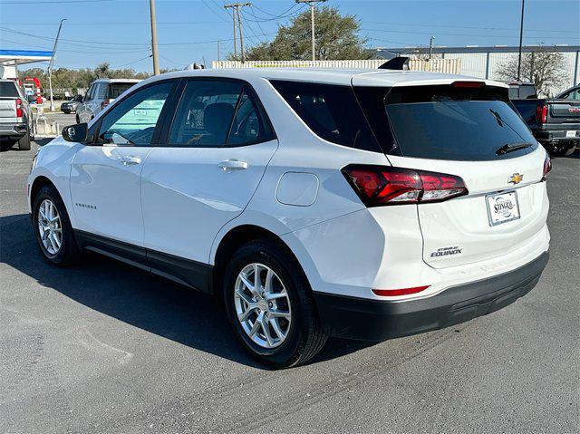 used 2022 Chevrolet Equinox car, priced at $19,999