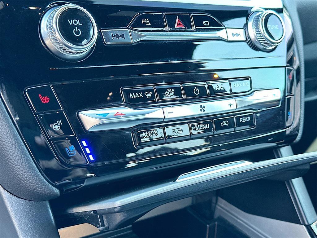 used 2023 Ford Explorer car, priced at $40,495