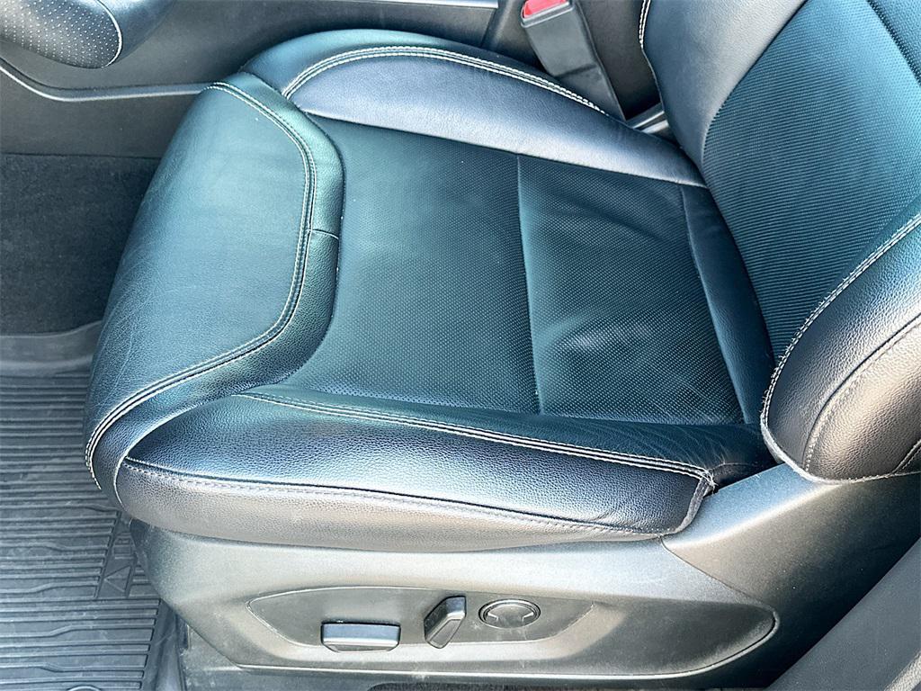 used 2023 Ford Explorer car, priced at $40,495