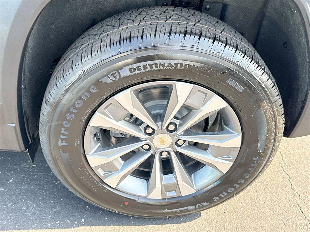 new 2026 Chevrolet Equinox car, priced at $28,745