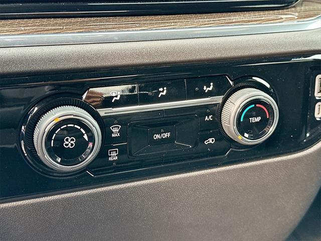 used 2024 Chevrolet Silverado 1500 car, priced at $46,650