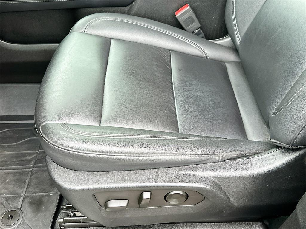 used 2023 Chevrolet Suburban car, priced at $49,952