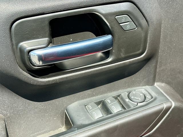 used 2023 Chevrolet Silverado 1500 car, priced at $33,998