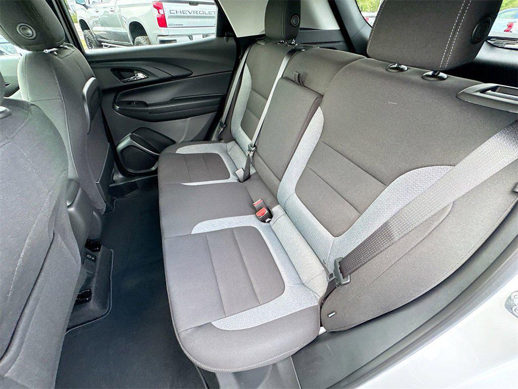 new 2025 Chevrolet TrailBlazer car, priced at $27,075