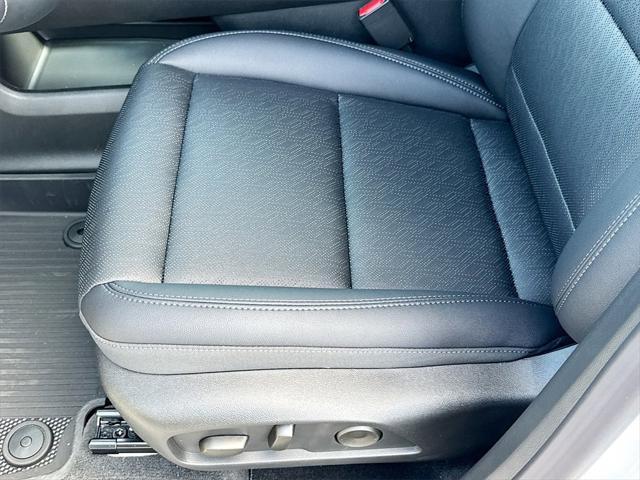 new 2026 Chevrolet Equinox car, priced at $31,090