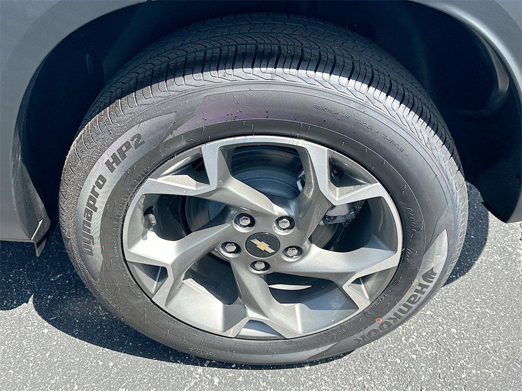 new 2025 Chevrolet Trax car, priced at $23,880