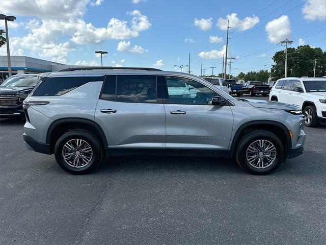 used 2024 Chevrolet Traverse car, priced at $40,994