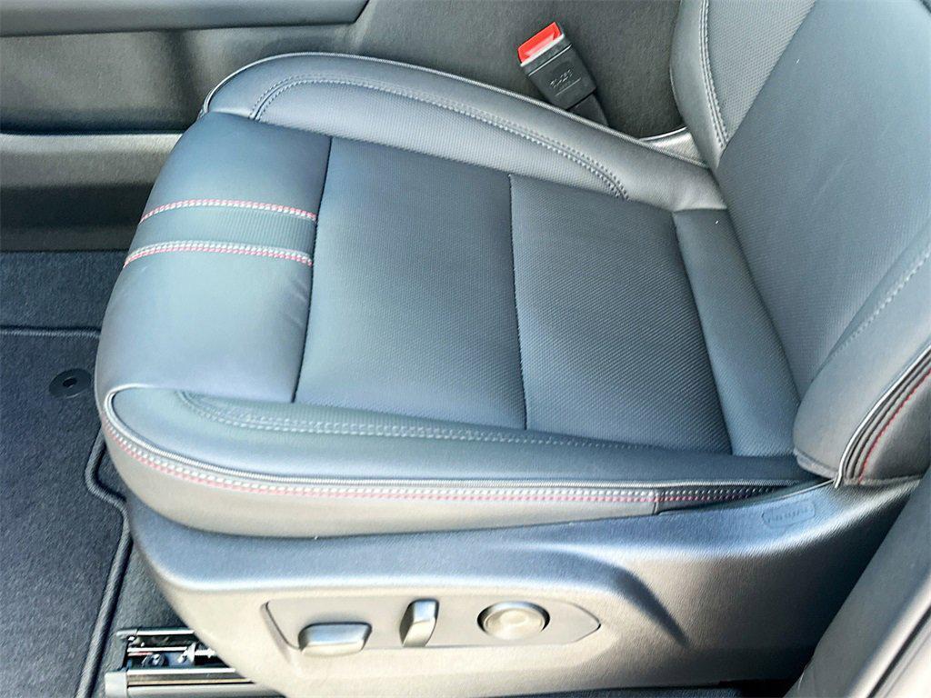 new 2025 Chevrolet Suburban car, priced at $72,725