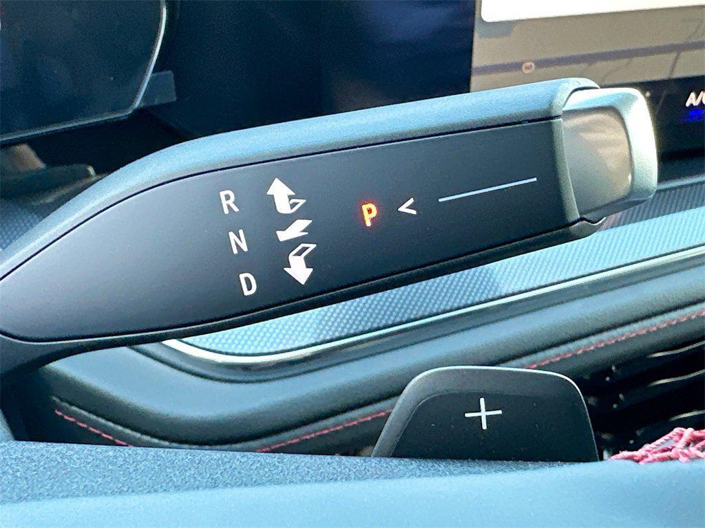new 2025 Chevrolet Suburban car, priced at $72,725