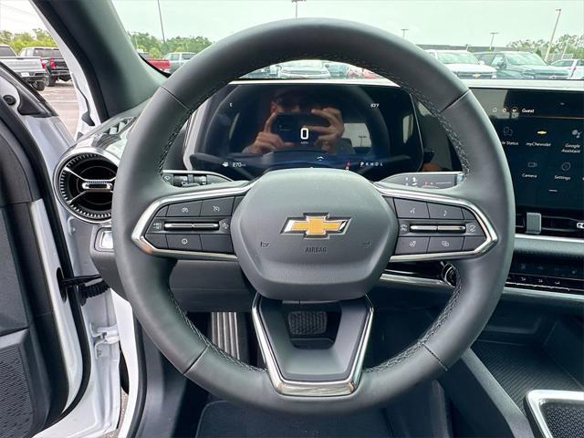new 2026 Chevrolet Equinox car, priced at $29,040