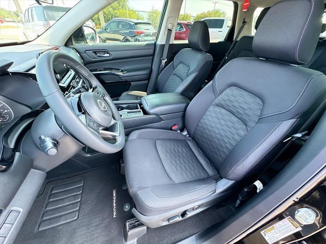 used 2022 Nissan Pathfinder car, priced at $25,999