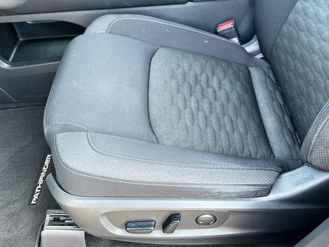 used 2022 Nissan Pathfinder car, priced at $25,999