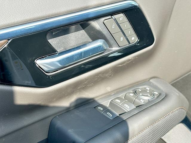 new 2025 Chevrolet Suburban car, priced at $94,990