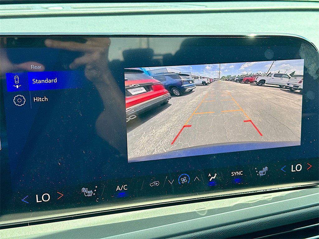 new 2026 Chevrolet Traverse car, priced at $42,695