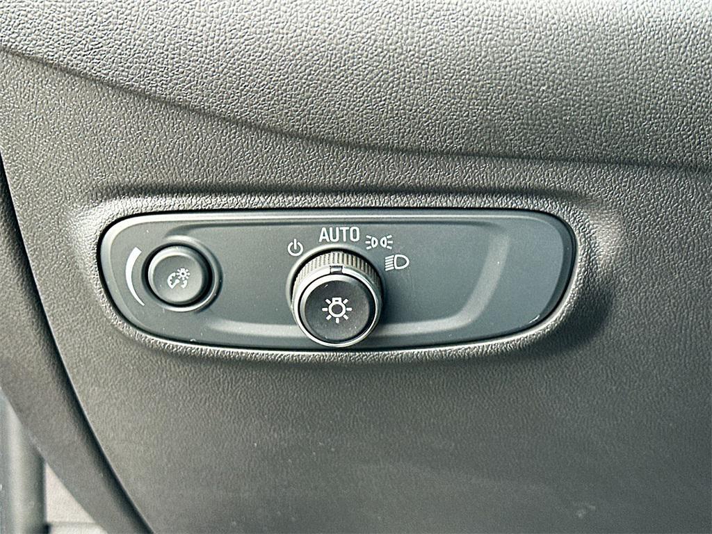 used 2024 Chevrolet Equinox car, priced at $19,960