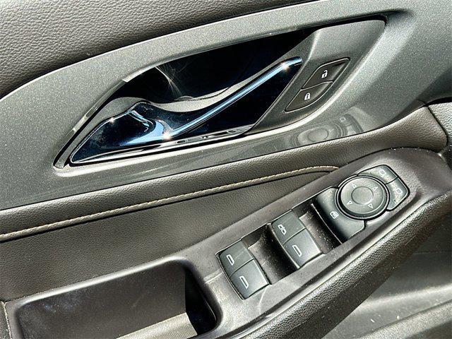 used 2020 Chevrolet Traverse car, priced at $21,909
